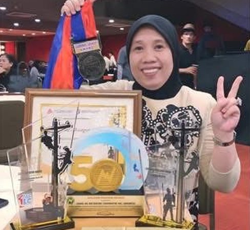 Holding awards for LASURECO