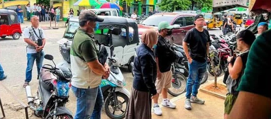 Inspecting vehicles with LTO enforcers