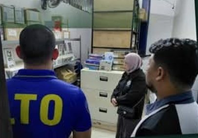 Visiting an LTO records office